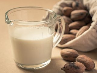 「やはり牛乳は健康に超良い飲み物」医師が最新研究を発表！ 「太る」も嘘で脳にも良い… 証拠が次々発表される！