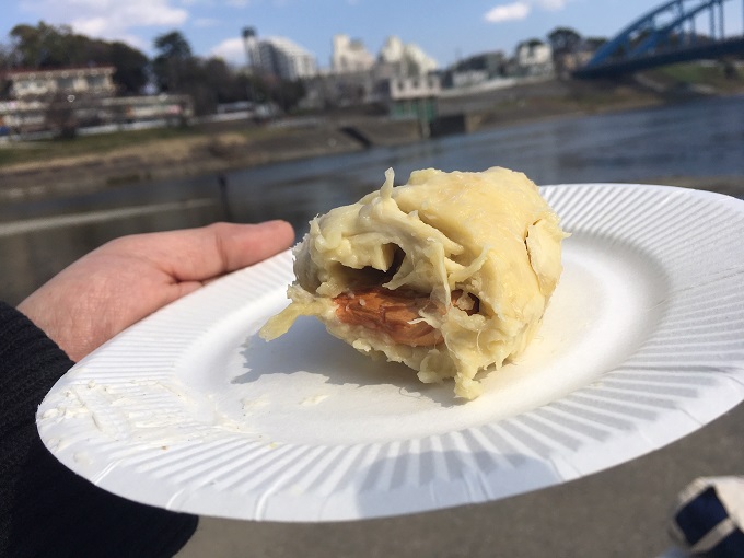 【実録】世界で一番臭い食べ物7つを食べ比べ! 「クラミジアのま〇こ臭」「真夏の公衆便所臭」「口に小便臭」… 最凶臭は?の画像17