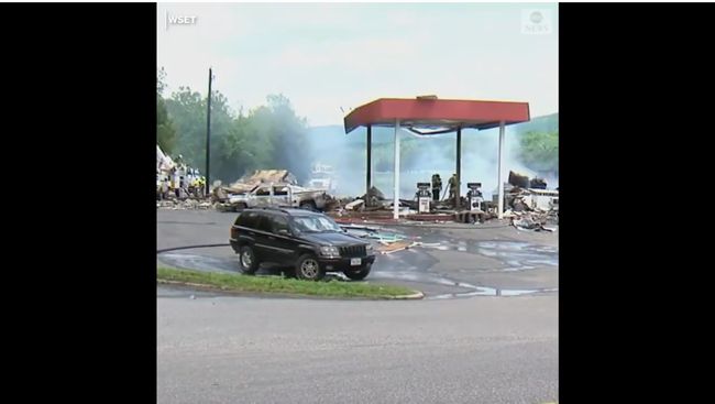 【閲覧注意】ガソリンスタンドが大爆発するとこうなる! 血と肉片の雨が降り注いだ地獄の瞬間=ロシアの画像5