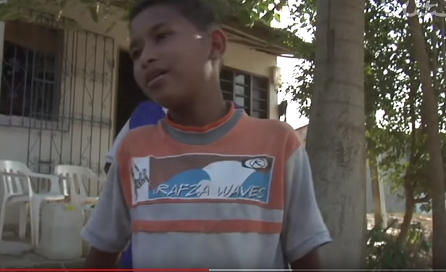 【超閲覧注意】ロバとの獣姦に明け暮れる男たちの貴重映像! 14歳少年「ロバのプッシー最高」実演も!=コロンビアの画像3