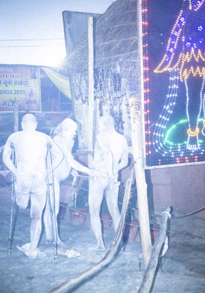 超超最高のインド写真! 1億人が集結する世界最大の祭りクンブメーラの写真集『バガボンド』がヤバすぎて病むレベル!名越啓介インタビューの画像7