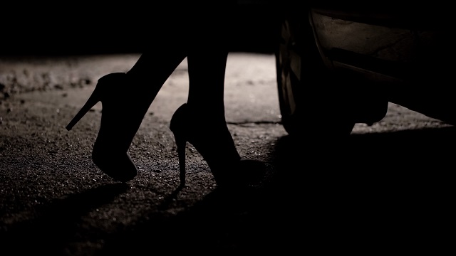 「60歳でも売春する」今も歌舞伎町に立つ40代違法売春女性 ー 悲しい生い立ち【インタビュー】の画像1