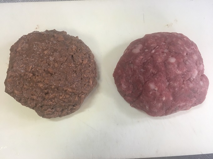 日本で買えない人工肉『ビヨンド・ミート』を実食レポート! 米マクドナルドも導入するヤバすぎる味と見た目に悶絶!の画像4