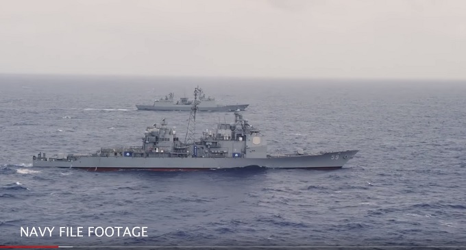 米海軍士官が新証言「ニミッツUFO遭遇直後、謎の人物が空母に出現。情報を持ち去った」の画像2
