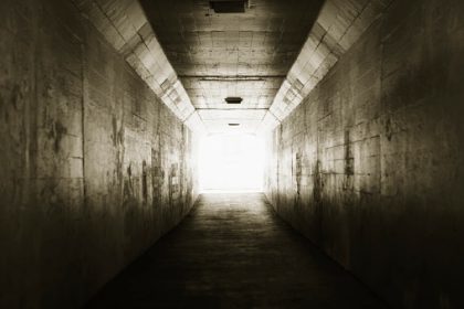 「日本最恐の心霊トンネル4つ」島田秀平が暴露! 実際にロケで事故体験…ガチ心霊写真も公開!の画像2