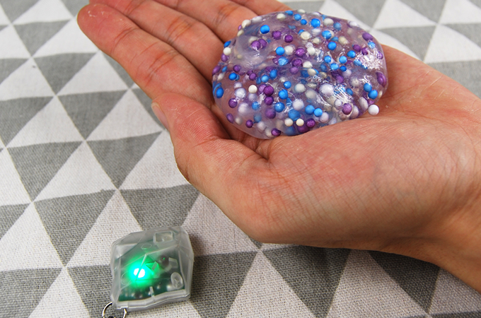ダイソーのASMRグッズ「サウンドドロネーバ」を辛口ジャッジ