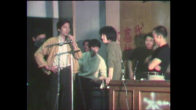 安倍晋三よ、この映画を観よ、そして恥じよ! 学生たちの胸アツすぎる政治討論会を映画化『三島由紀夫vs東大全共闘』監督インタビューの画像2