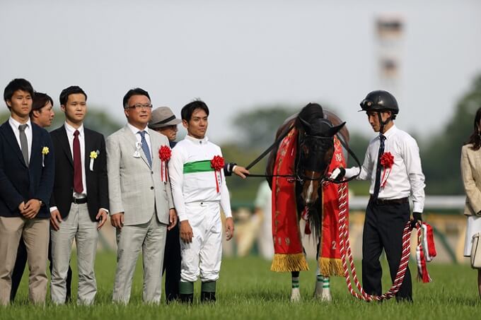 「不況になると万馬券が出やすい」法則発動へ! JRA日本ダービー(G1)的中を宣言した最強集団に接触!の画像2
