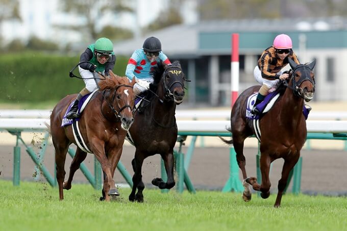 【JRA宝塚記念】G1馬8頭出走の超豪華メンバー! 大波乱ある!? 本命サートゥルナーリアVSラッキーライラックの初対決ほか見どころ満載!の画像2