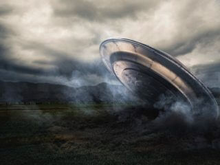 カナダは「UFO墜落事件」情報を開示しているが謎のまま放置されていた！ 実在する「UFOの残骸」、正体不明の白い素材…！