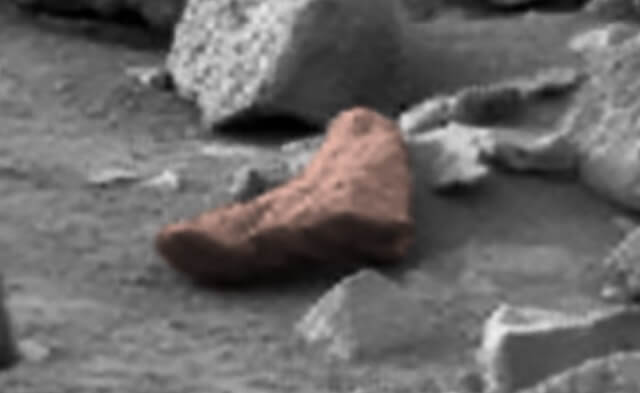 火星に落ちている兵士の足をNASA探査機が激撮!! 保存状態良好、文明崩壊させた「火星最終大戦争」の熾烈さ物語るの画像1
