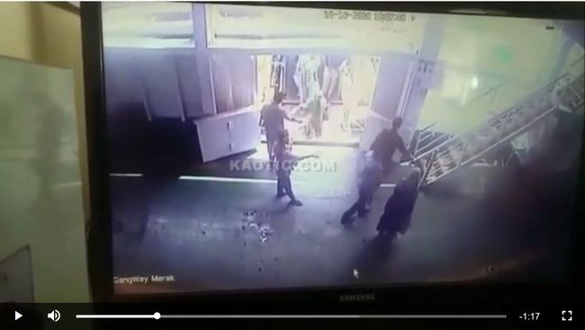 【閲覧注意】フェリーと桟橋の隙間に落下した人間の最期が悲惨すぎる!! 神隠しのように消え、押し潰され…=インドネシアの画像1