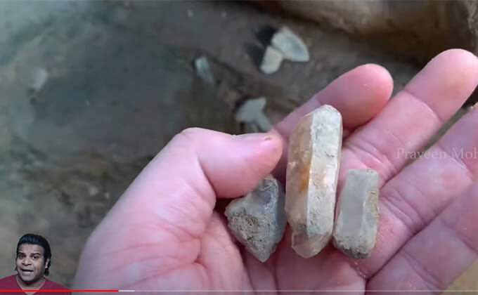 アンコール・ワットから1000年前の「ラジオ」が発掘される! 水晶、シリカゲル、青銅製ワイヤー...宇宙人が関与か?の画像2