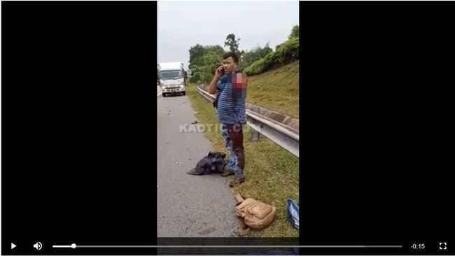 【閲覧注意】腕がもげても冷静に電話している男がヤバすぎる！ 高速道路で起きたバイク事故現場の信じられない光景＝バングラデシュの画像1
