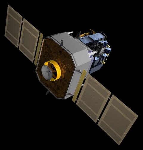 「太陽からエネルギー補給するUFO」を観測衛星SOHOが激撮! 地球の25倍サイズの超巨大母艦か、太陽空洞説に進展も!?の画像1
