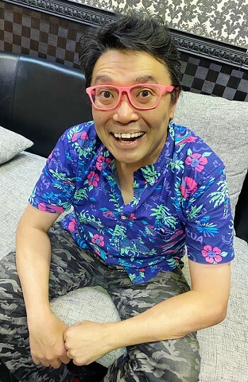 【エモい話】ストリップ小屋で出産、元祖聖水ショー… 伝説のストリッパーを母に持つアングラ界の重鎮・松本格子戸インタビュー!の画像2