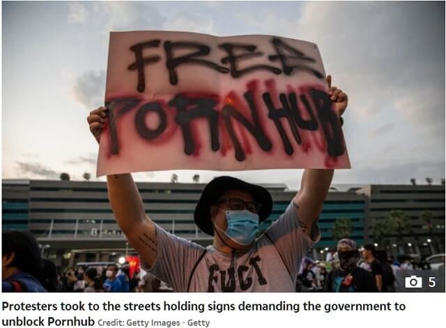 エロサイト Pornhub が閲覧禁止のタイで猛烈な抗議デモ発生中 合言葉 Savehub に政府は