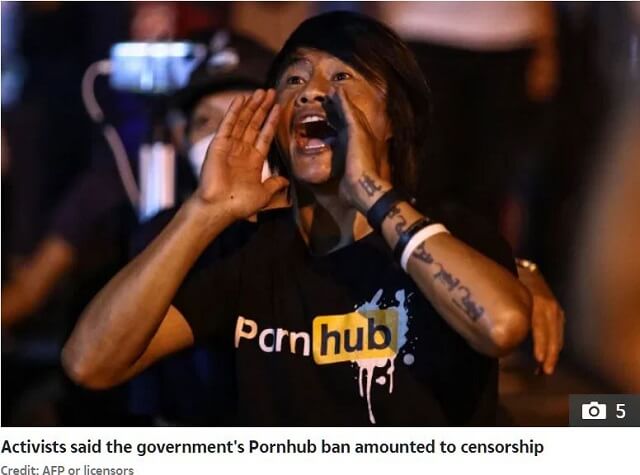 エロサイト Pornhub が閲覧禁止のタイで猛烈な抗議デモ発生中 合言葉 Savehub に政府は