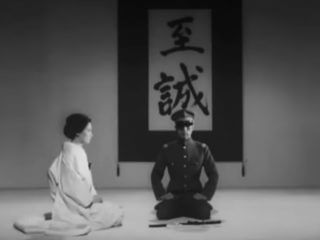 三島由紀夫が臓物をハミ出して涎を垂らす迫真の自決演技…【封印映画】『憂國』は観ると“怪我する”映画だった！