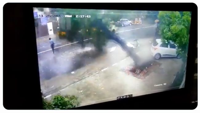 【閲覧注意】「何も知らないうちに訪れた死」の決定的瞬間!! 街の監視カメラに映った悲劇=印の画像1