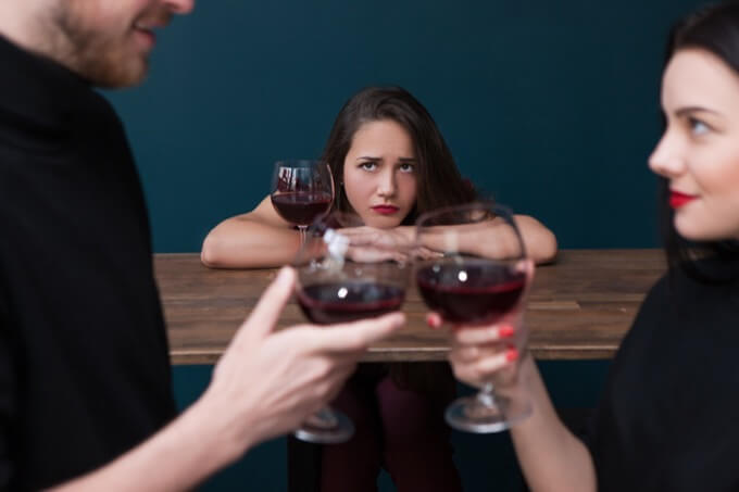 アナタが「絶対に好きになってはいけない人」の手相をLove Me Doが解説! 束縛、DV、浮気… 付き合う前にしっかりチェック!の画像1