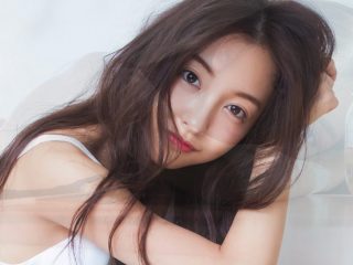アイドルの公開処刑“サマンサの悲劇”から10年……元AKB・板野友美が復活！ こじるりのバーターで！