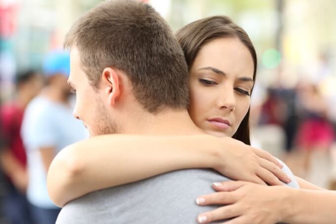 「すぐ不倫する人の手相」をLove Me Doが解説! 付き合うと大変、ヤバい本性も… 泥沼にハマる前に要チェック!の画像1
