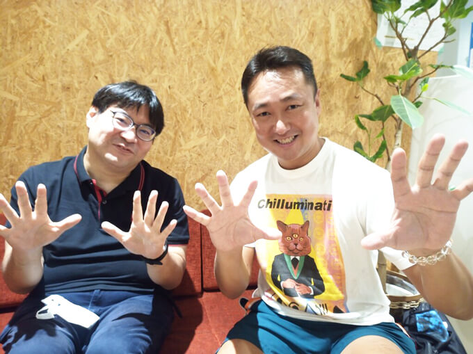 【衝撃】沖縄にUFO出現、最強のUFO動画撮影に成功! 「語りかけると光る」「UFOは生命体」サイキック芸人キック緊急インタビューの画像1
