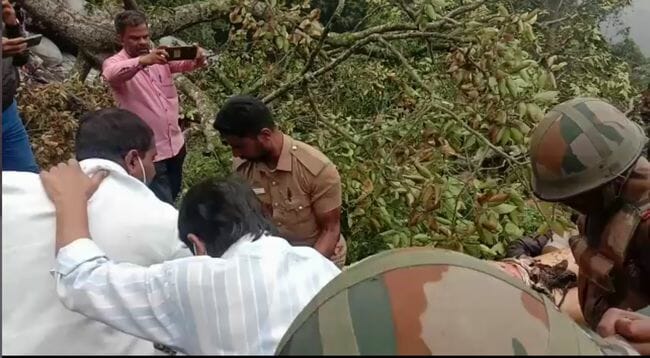 インド国防参謀長がヘリコプター墜落で死亡! 悲惨な事故現場を撮影した動画が流出の画像4