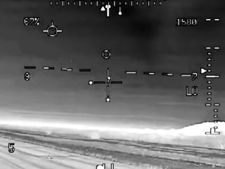 米軍撮影「本物のUFO」新映像が流出！ 戦闘機より速い3機の編隊… ヘリ操縦士も絶叫