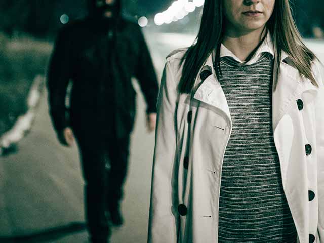 強盗・軟禁犯を撃退した女性探偵の壮絶エピソード 妻の姉と不倫男、〇〇にハマる浮気妻もの画像2