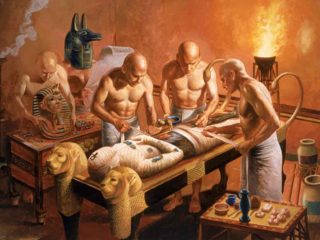 【新説】古代エジプト人にミイラ作りを教えたのは宇宙人だった!? 将来のクローン化を見越した遺伝子保存技術か？