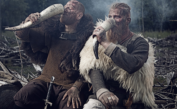 ヴァイキングの拷問法「血のワシ」が行われた理由とは？ 背中の肋骨を開いて肺を広げる残酷性の意味の画像1