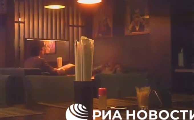 スパイ容疑の日本人外交官はロシア美女にハメられた? 「公安調査庁は外国人妻だらけ 、中露のカモ」ジェームズ斉藤の画像1