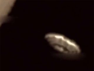 月を通る「超巨大円盤型UFO」映像！ 全長54km、宇宙人の存在を証明か？