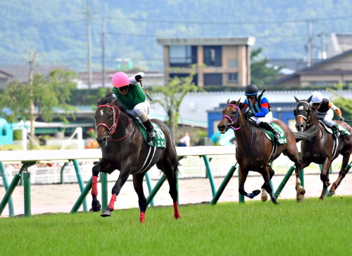 JRA天皇賞・秋、万馬券342本的中! 凄腕記者たちの「穴馬激走情報」を公開! 表に出せない関係者の「本音」とは?の画像3