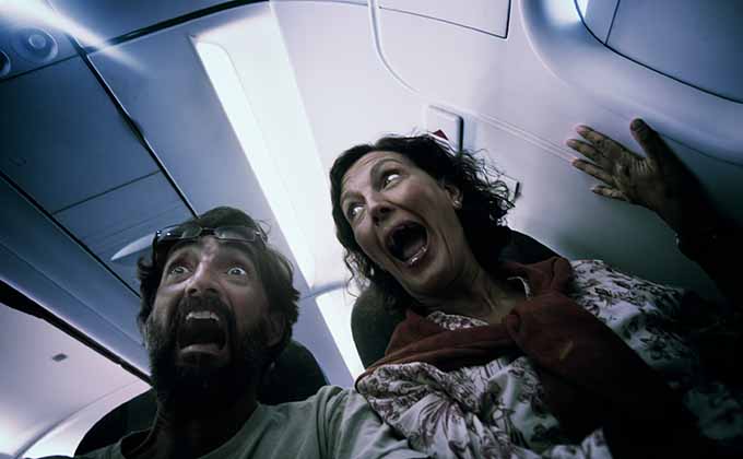 飛行機内に流れる「不気味なうめき声」 原因不明の怪音にCAもパニックの画像1