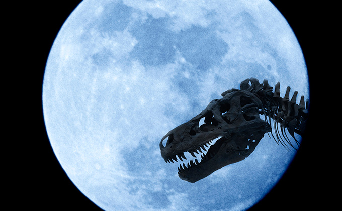 「月に恐竜の骨がある可能性」科学者が主張！ 一体なぜ？の画像1