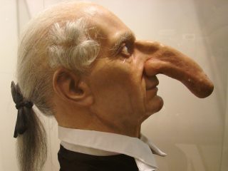 世界一長い19センチの鼻を持っていた男！ ギネスブックにも登録されたエレファントマンとは？