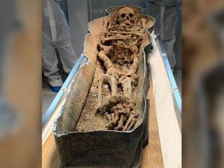 ノートルダム大聖堂に2つの謎の石棺… 地下で発見、開封される