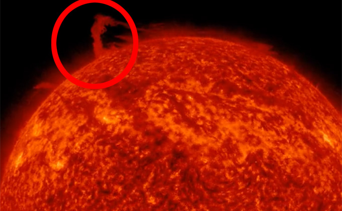 太陽の一部が欠けた? 大規模な極渦が発生、原因不明の現象に科学者も困惑の画像1