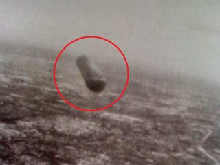 1979年イタリアで「黒いチクタクUFO」が撮影されていた！ 大勢が見守るなか突然消失… ニミッツUFO事件との関係は？