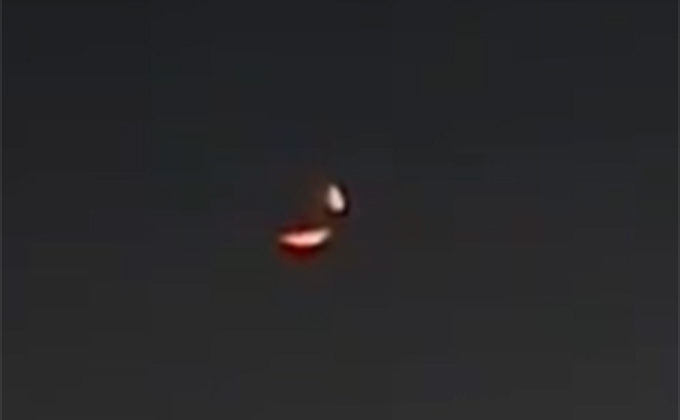 ラスベガス上空に2機のUFOが出現? 3mの宇宙人の姿も!?の画像2