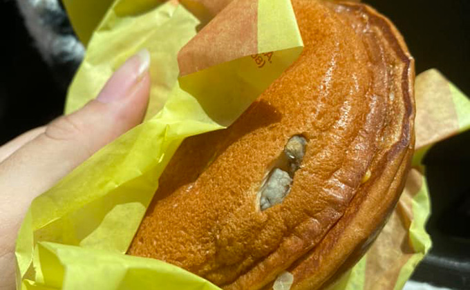 都市伝説ミミズバーガーを超える恐怖! 「マクドナルドには二度と行かない!」 ワームバーガーに女性が激怒の画像2