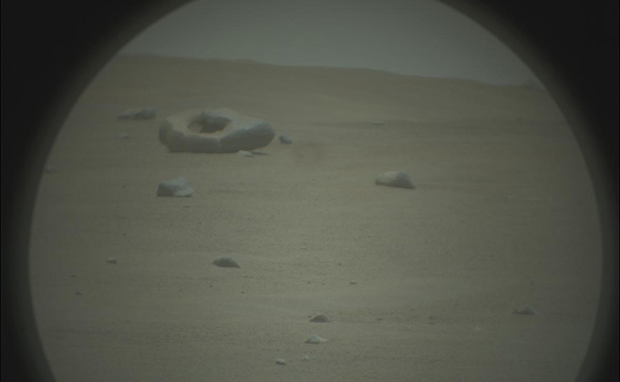 火星で巨大ドーナツを発見!? 他惑星から飛来した可能性を科学者が主張の画像1