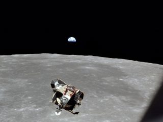 アポロ11号宇宙飛行士が「月の裏側」で神秘体験をしていた！ 人生を変えた決定的な光景とは？