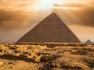 ナポレオンがピラミッドで見た未来とは？ 「ピラミッドパワー」は実在する!?
