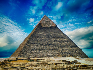 ギザの大ピラミッドが「エネルギー装置」である10の理由！ 放射能を帯び、地磁気集中… 王墓説を否定する証拠多数！