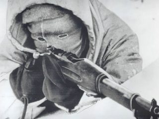 世界最悪の狙撃兵「ホワイト・デス」！ ソ連兵700人を1人で殺害、半顔吹き飛び、伝説の死神スナイパー