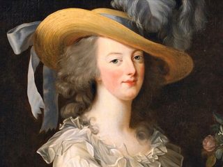 ヴェルサイユ宮殿で“タイムスリップ”した2人はマリー・アントワネットに出会ったのか